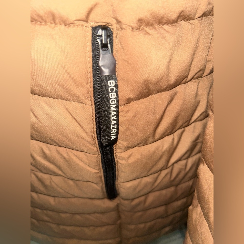 BCBGMaxAzria Womens Feather Free Eco-Friendly Fill Puffer Jacket Camel Tan LARGE - Picture 4 of 9
